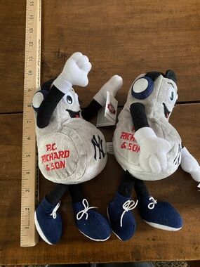 Sony New York Yankees Plush Toy , “ WHISTLE” - Gray, Blue & Black